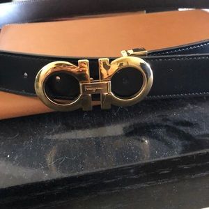[BRAND NEW] Men’s Ferragamo Black and Gold Leather Belt